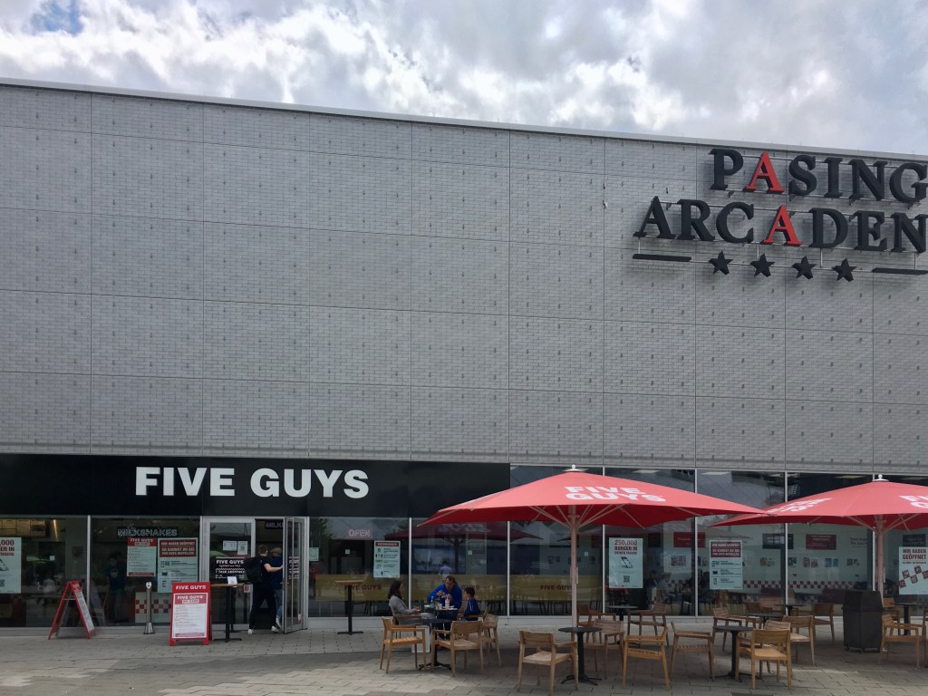The entrance to 5 Guys Burgers at the Pasing Arcaden.